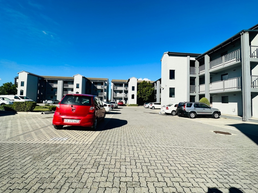 2 Bedroom Property for Sale in Parklands Western Cape